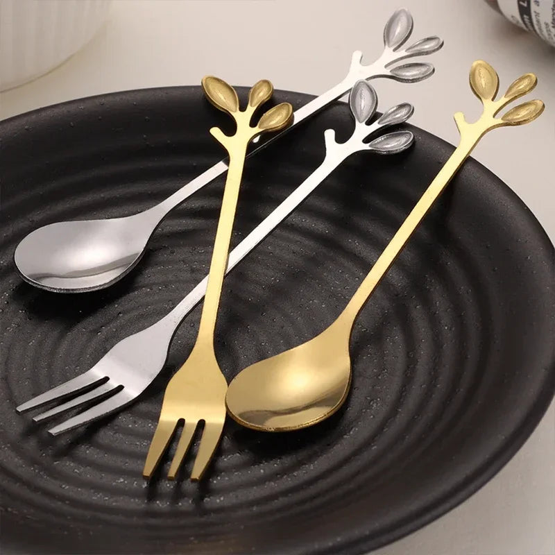 1-8Pcs Leaves Coffee Spoons Creative Stainless Steel Dessert Ice Cream Scoop Coffee Tea Stirring Spoon Gold Silver Tableware Set